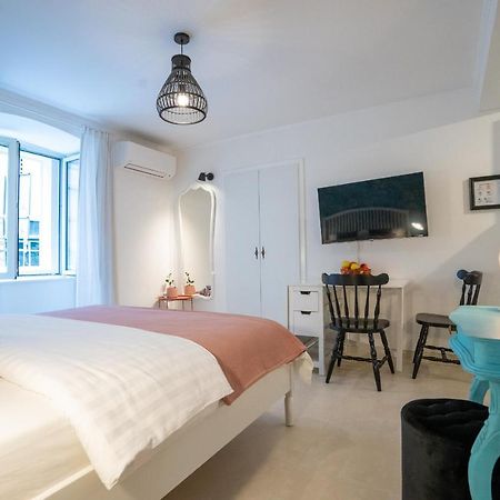 Vincent Studio Apartment Rijeka Exteriör bild